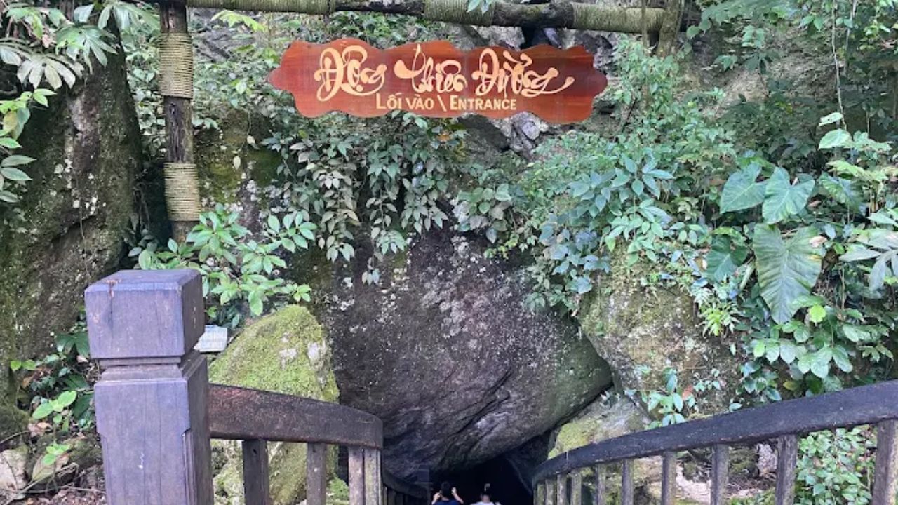 Paradise Cave Without a Tour