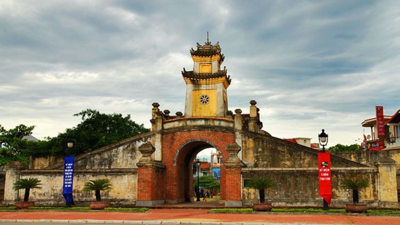 Dong Hoi Citadel History, Architecture & Travel Guide