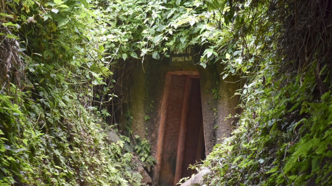 History and Origin of the Vinh Moc Tunnels