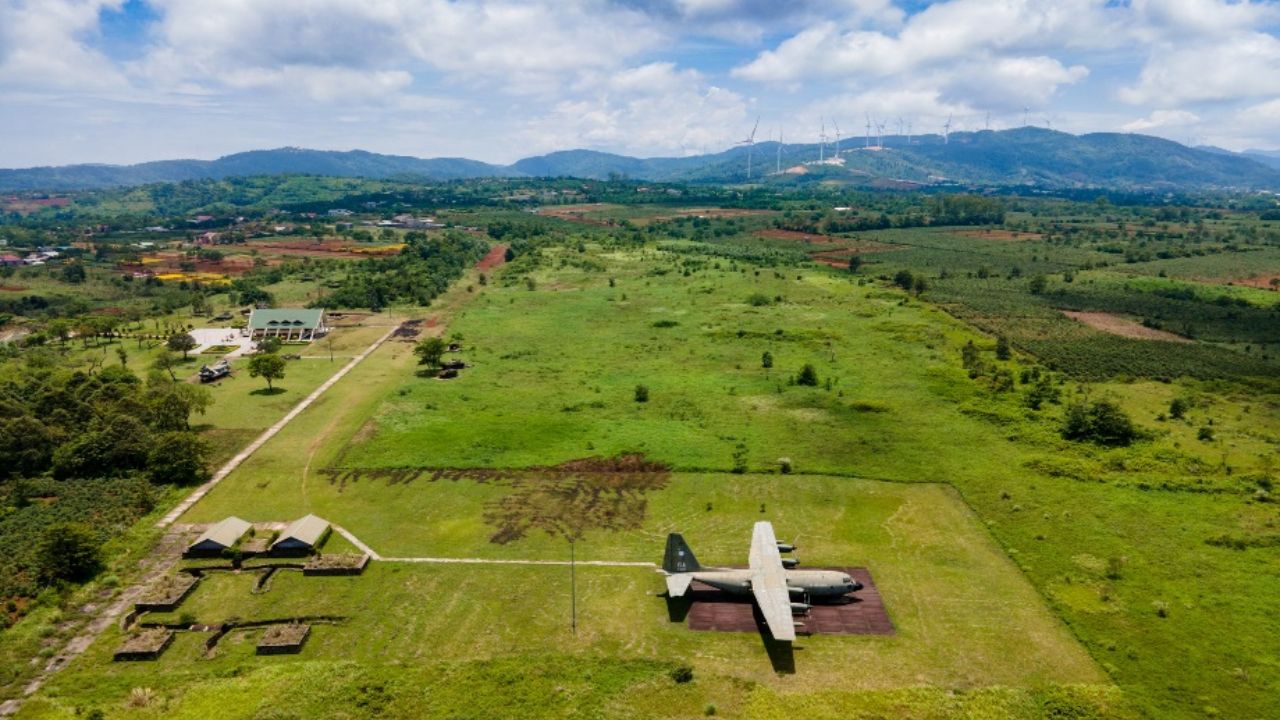 Ta Con Airport Relic Museum History, Things to See & DMZ Tour Guide